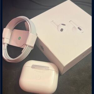 Apple AirPods with Wireless Charging Case - White